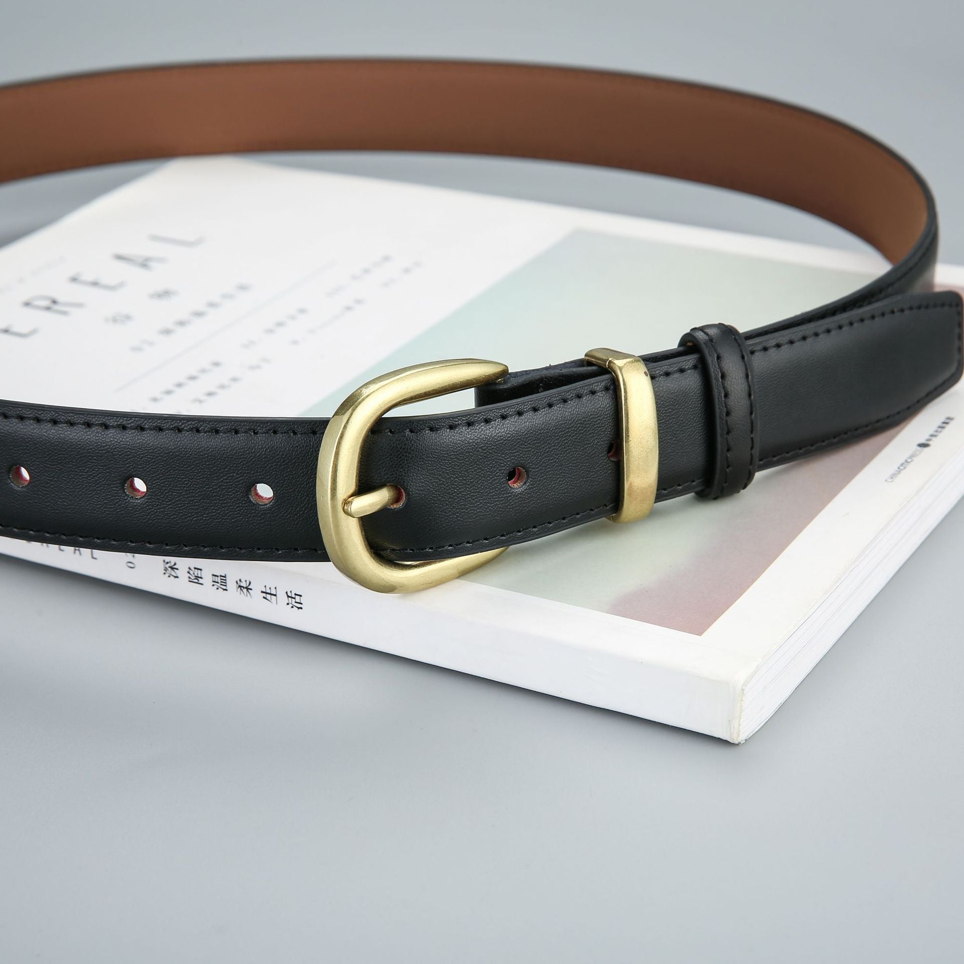 The Eleanor Classic Leather Belt