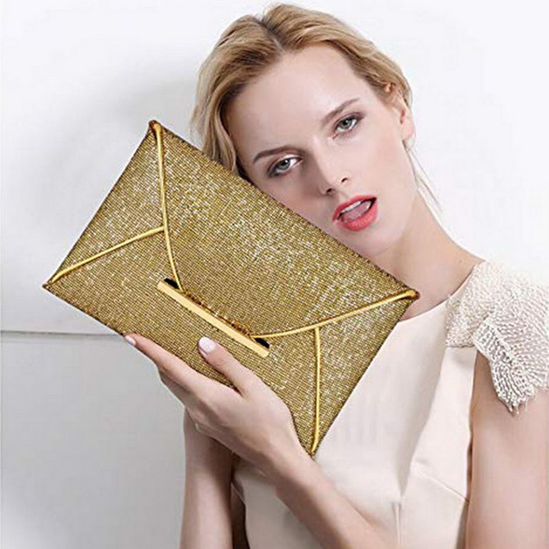 The Stella Clutch